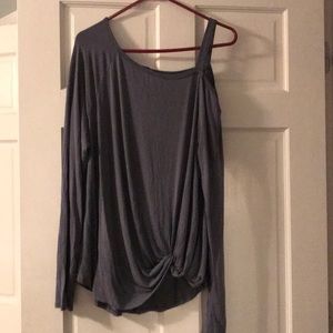 Long sleeve shirt . Very soft